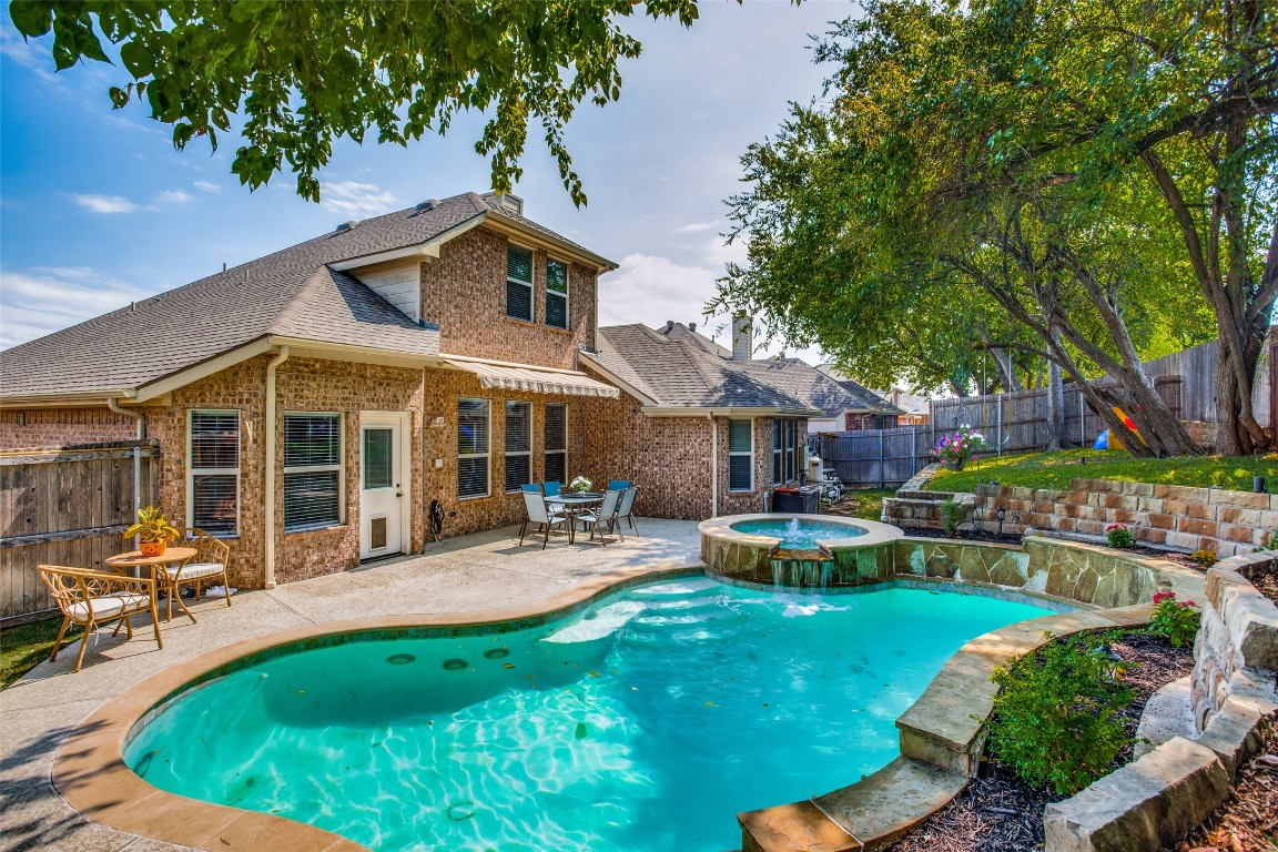 907 Wooded Creek Avenue Wylie TX 75098