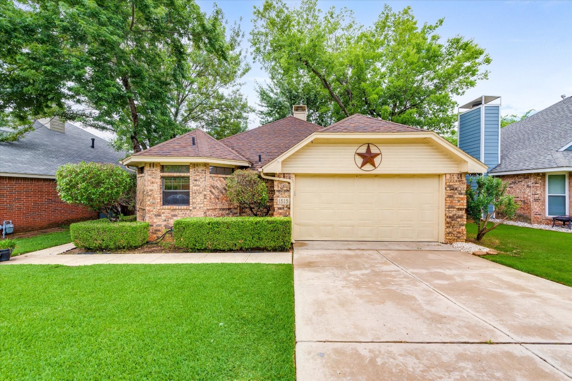 1515 Brookwood Drive Grapevine TX 76051