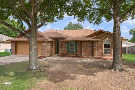 302 Newfield Street Venus TX 76084