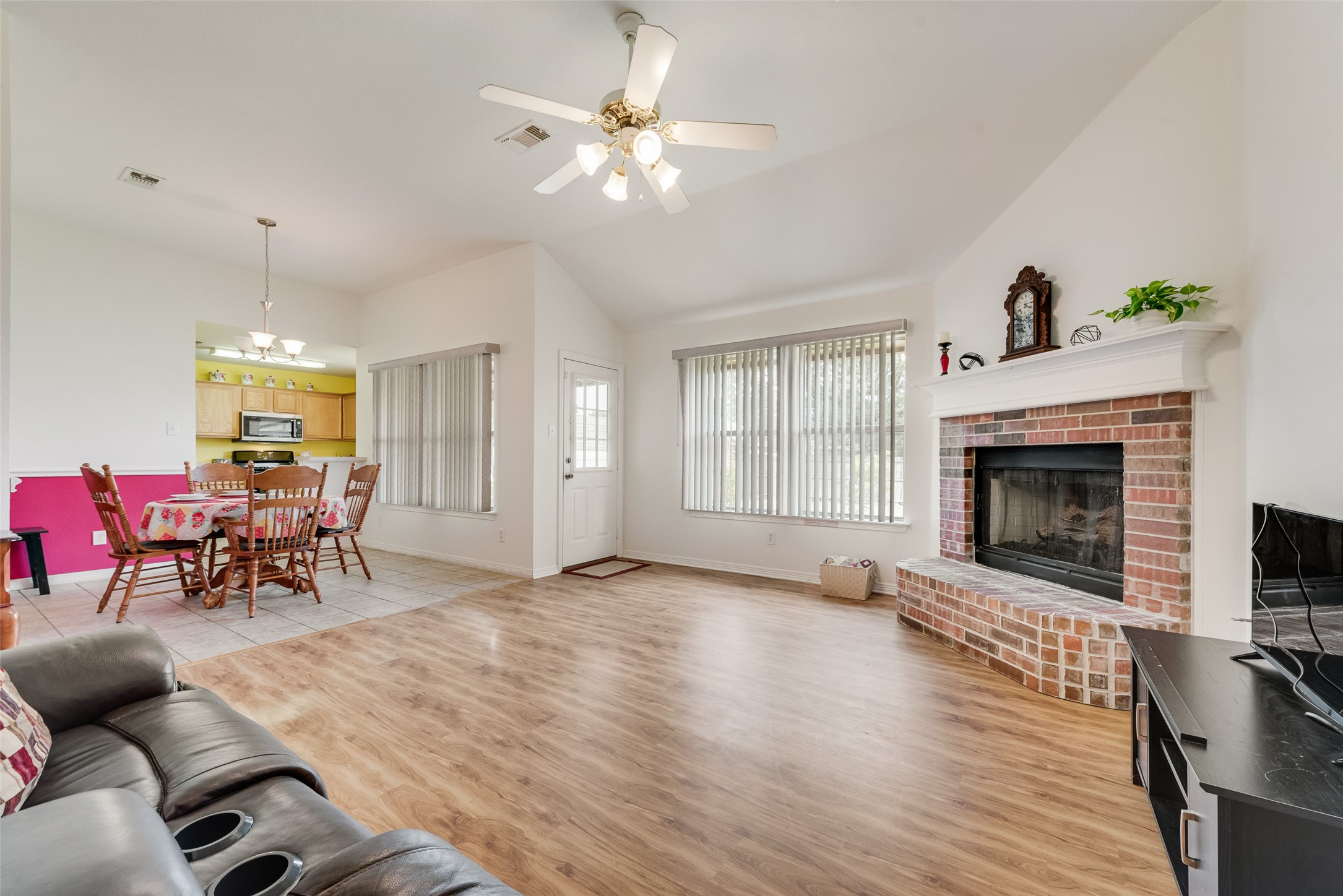 302 Newfield Street Venus TX 76084