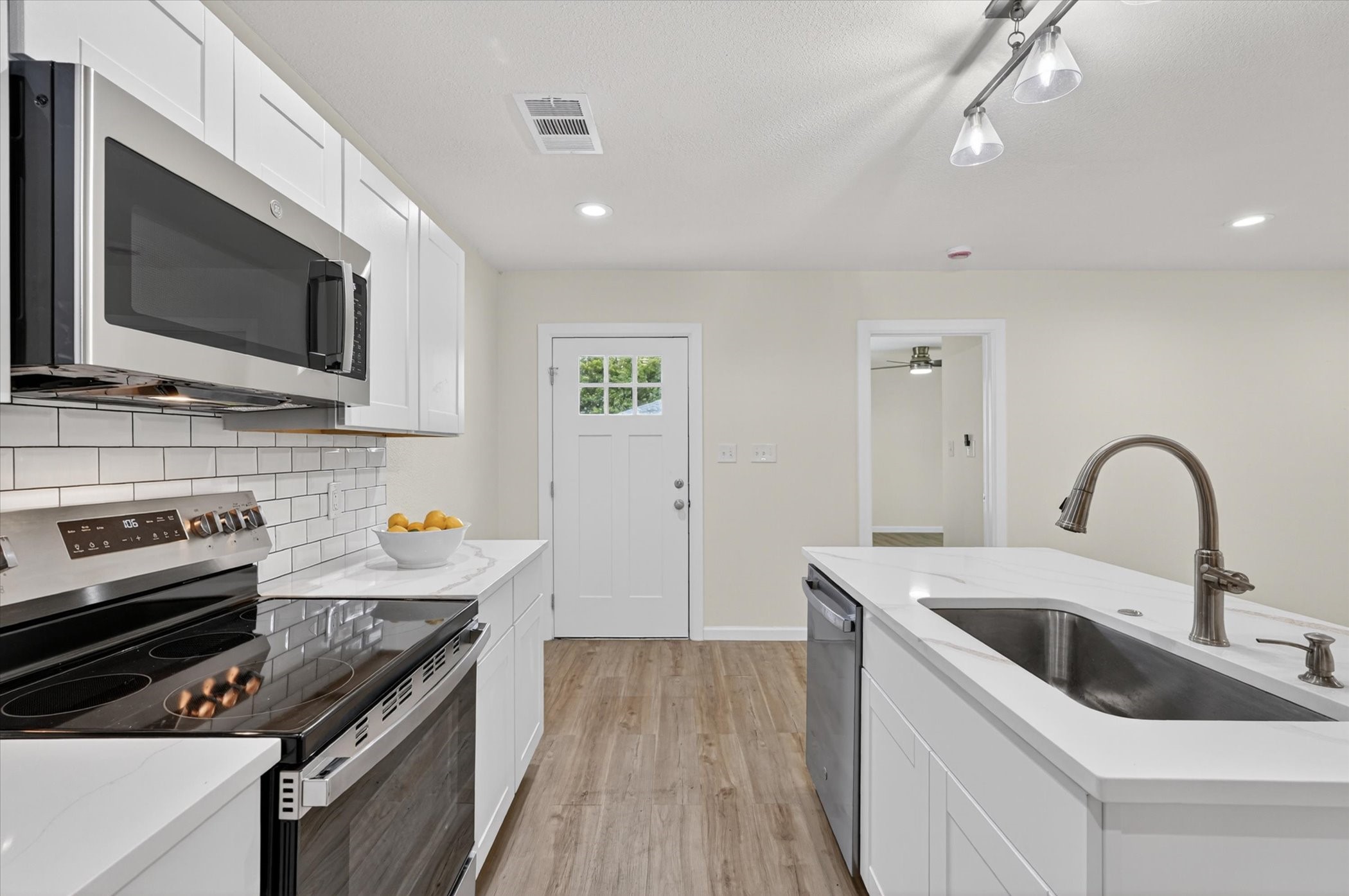 2531 S Mirick Avenue Denison TX 75020