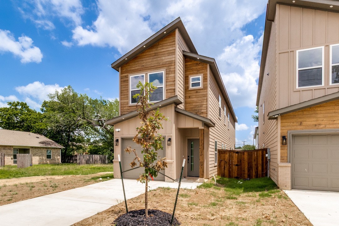 2420 Starks Avenue Dallas TX 75215