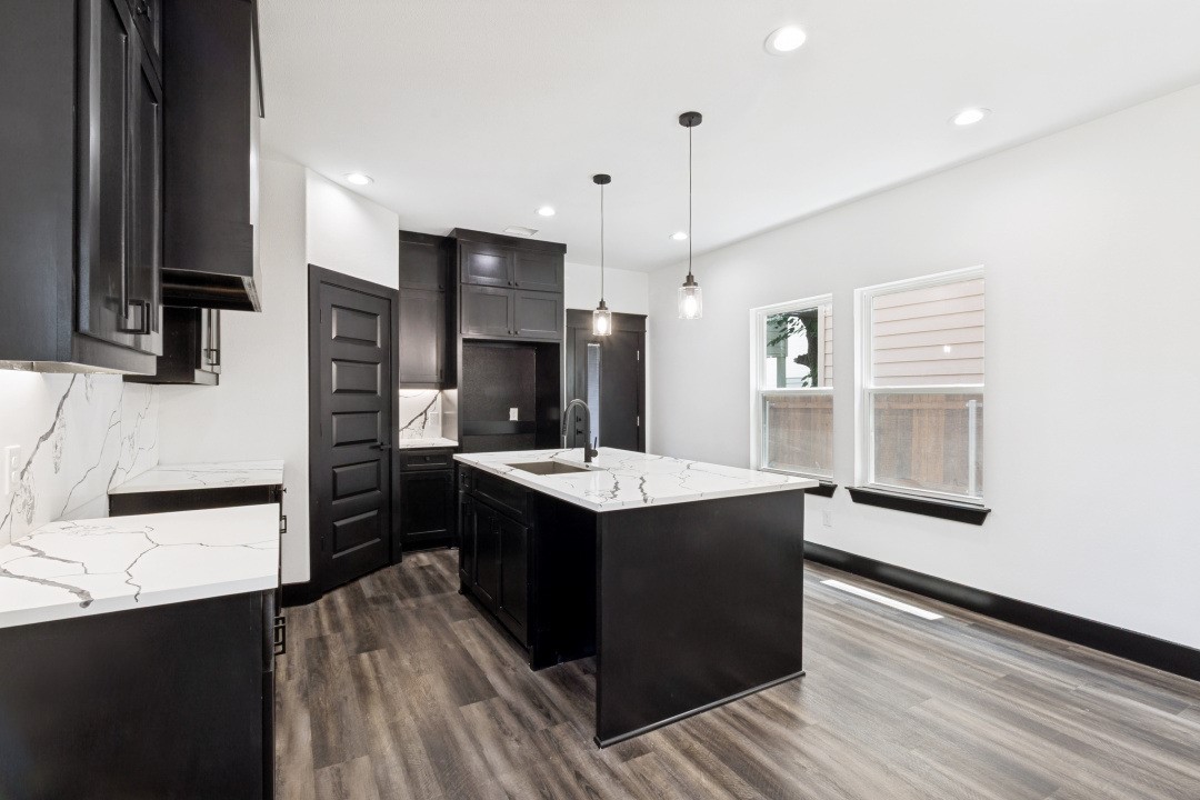 2420 Starks Avenue Dallas TX 75215