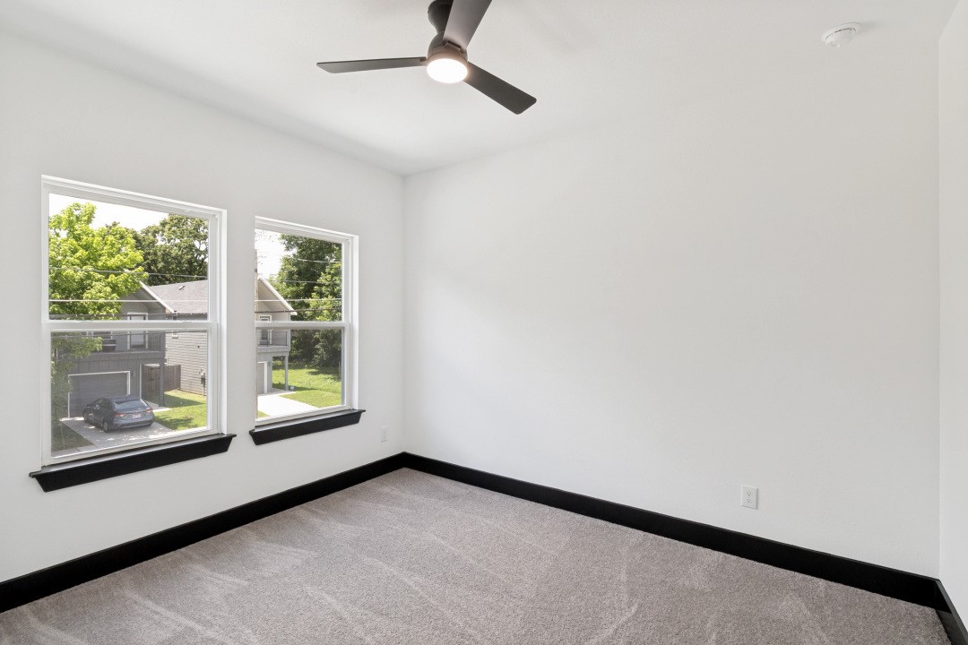 2420 Starks Avenue Dallas TX 75215