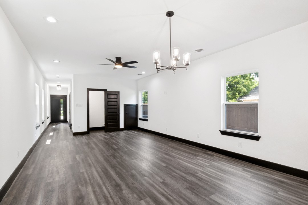 2420 Starks Avenue Dallas TX 75215
