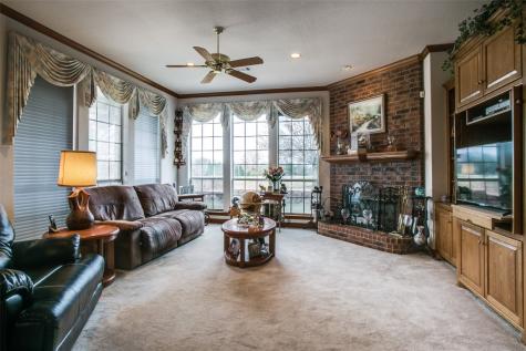 5609 Lyons Road Garland TX 75043