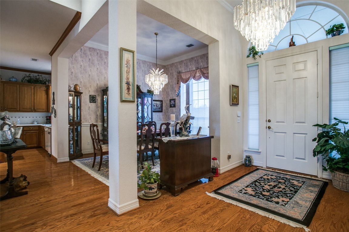 5609 Lyons Road Garland TX 75043