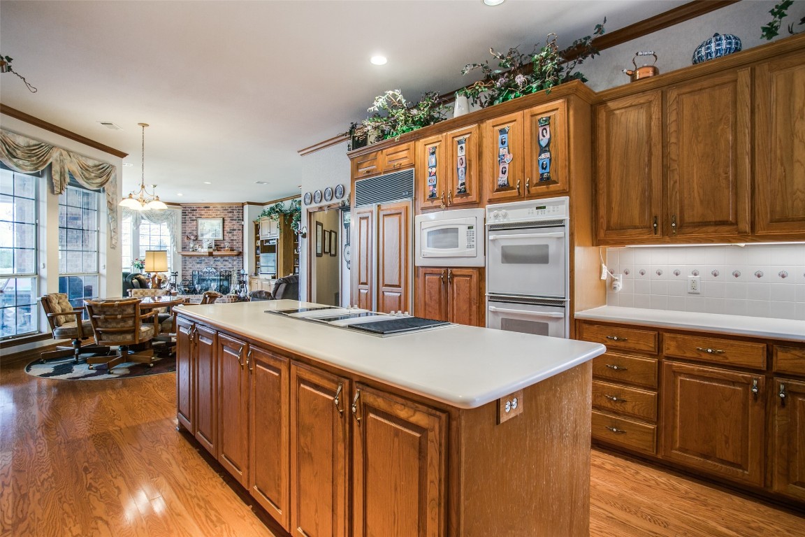 5609 Lyons Road Garland TX 75043