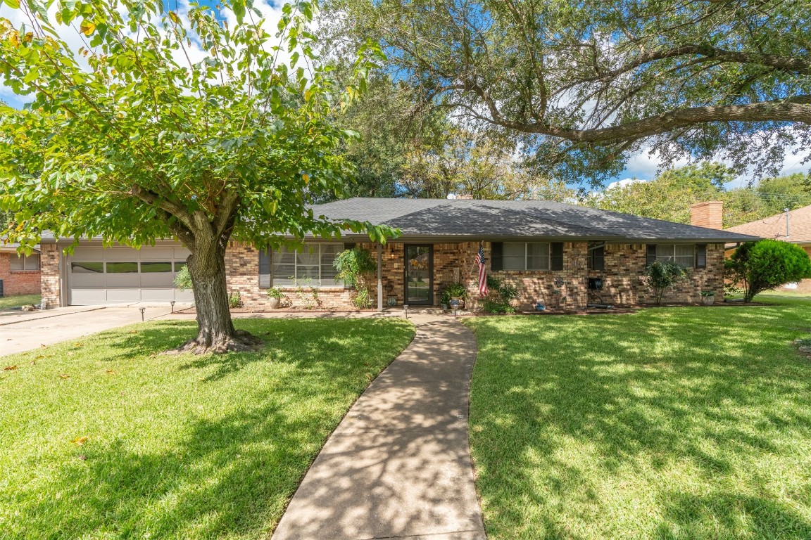 2310 Lange Street Greenville TX 75402