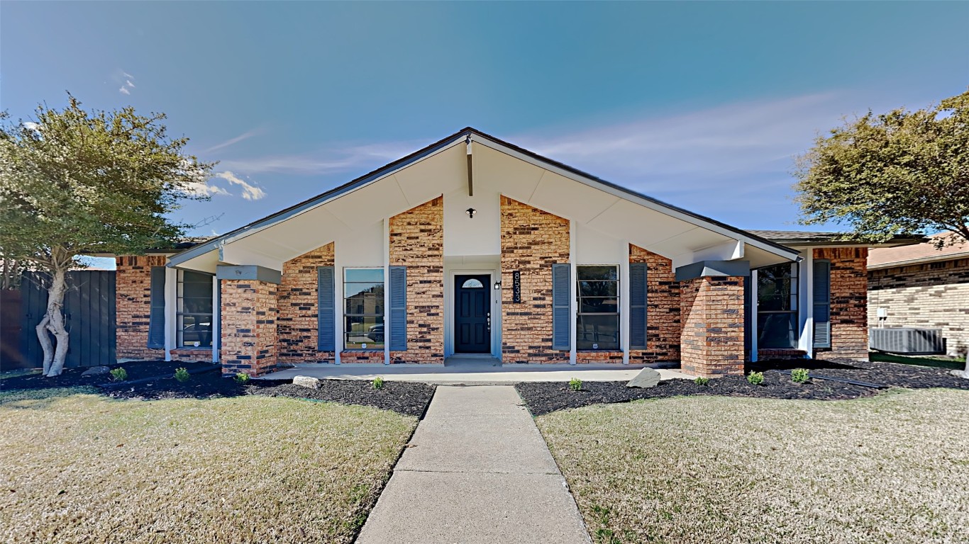 8533 Van Pelt Drive Dallas TX 75228