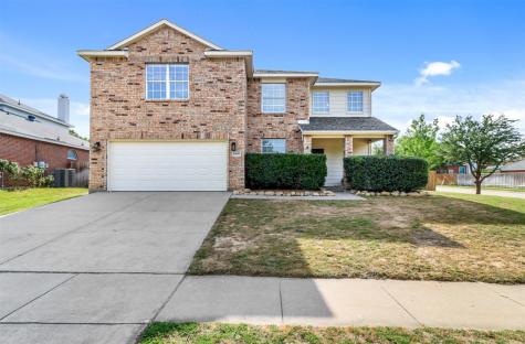 8400 Fern Lake Court Fort Worth TX 76137