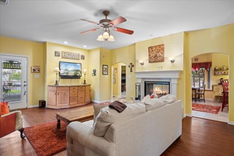 5204 Nueces Court Granbury TX 76049