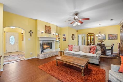 5204 Nueces Court Granbury TX 76049