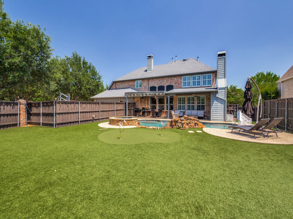 2600 Queen Elaine Drive Lewisville TX 75056