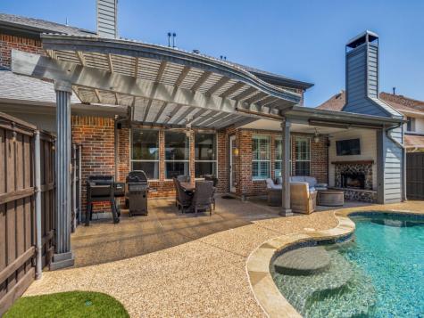 2600 Queen Elaine Drive Lewisville TX 75056