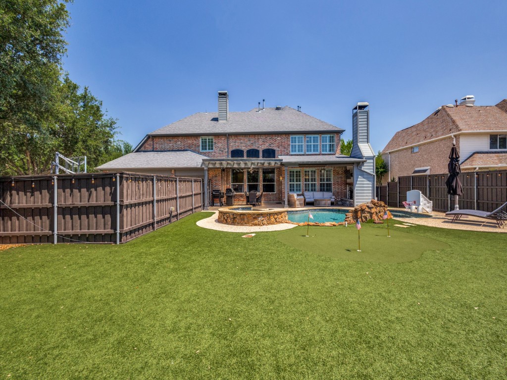 2600 Queen Elaine Drive Lewisville TX 75056