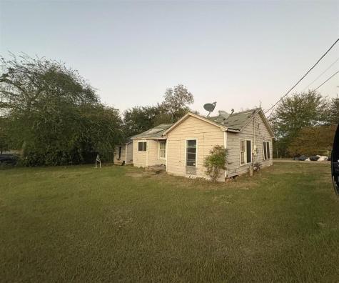 318 Terry Street Pittsburg TX 75686