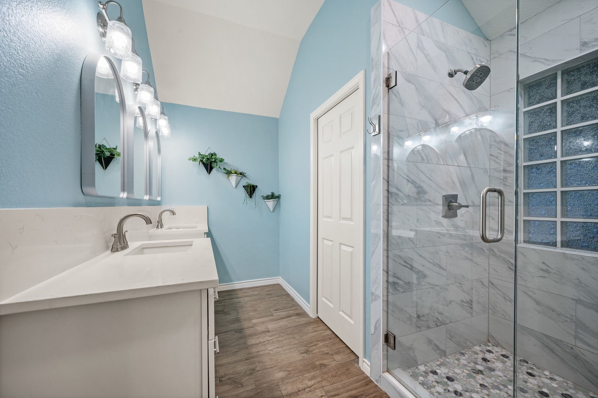 2605 Briargrove Drive Hurst TX 76054