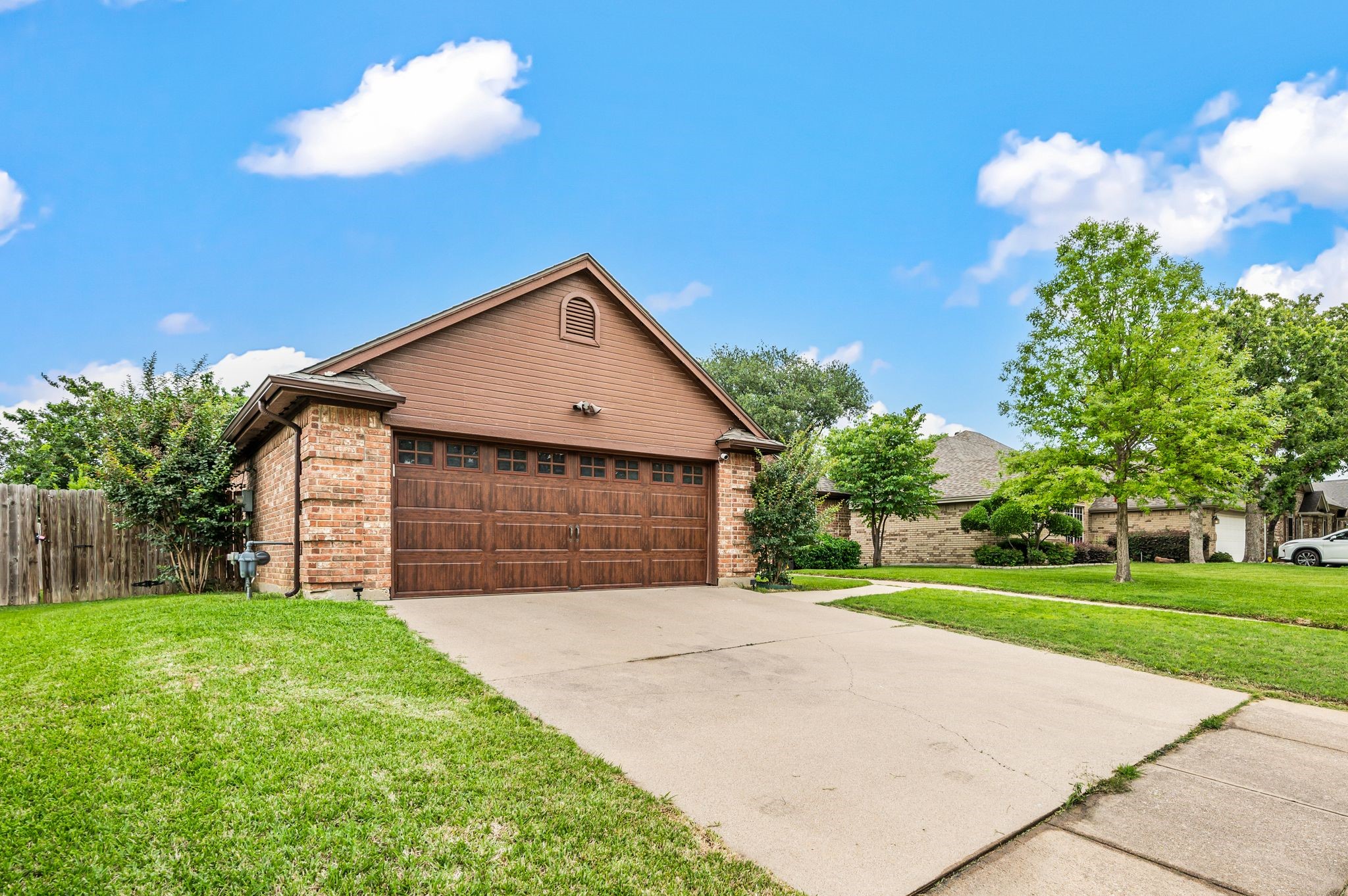 2605 Briargrove Drive Hurst TX 76054