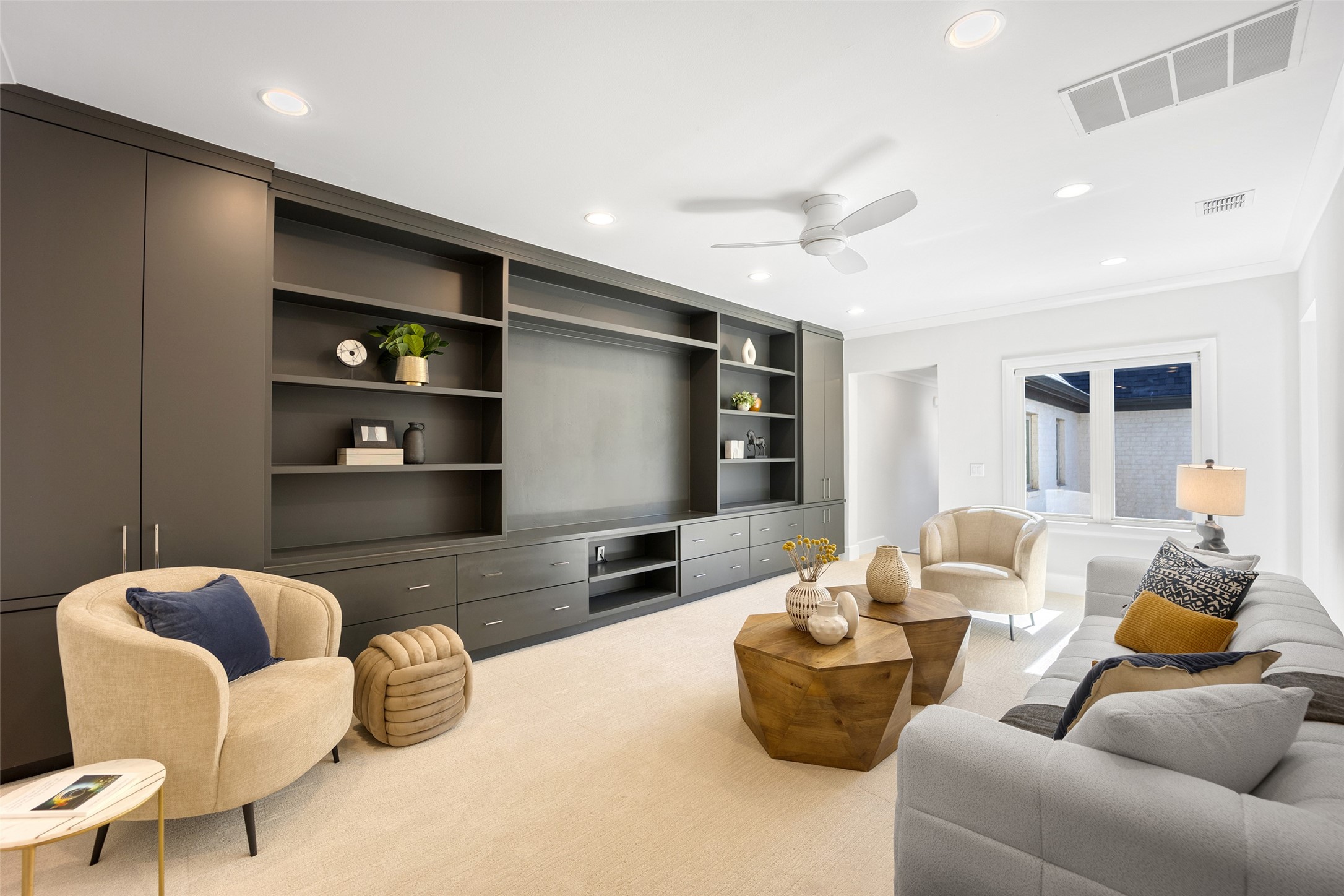 32 Devonstone Place Dallas TX 75248