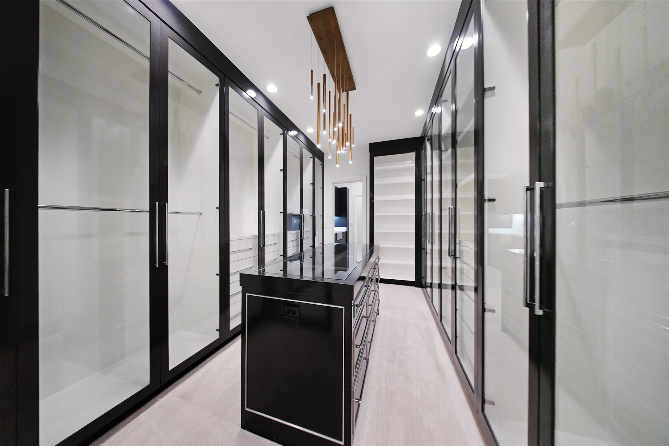 32 Devonstone Place Dallas TX 75248