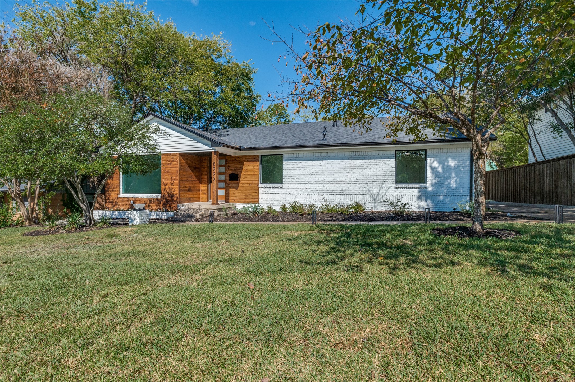 2330 Cody Drive Dallas TX 75228