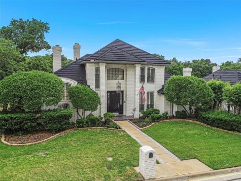 4906 High Creek Drive Arlington TX 76017
