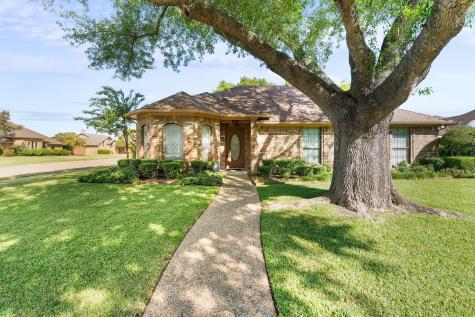 1101 Mistywood Lane Allen TX 75002