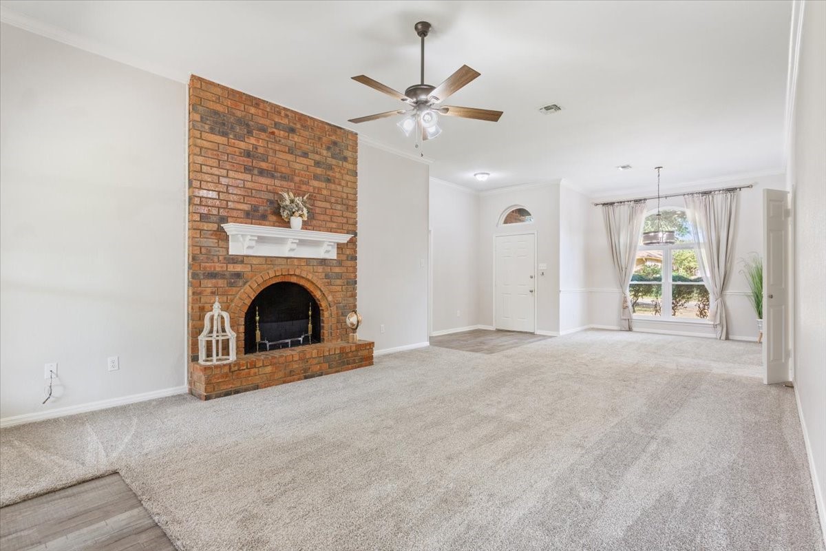 327 E Chapman Road Hewitt TX 76643