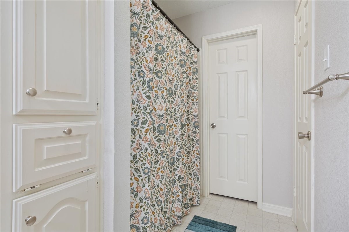 327 E Chapman Road Hewitt TX 76643