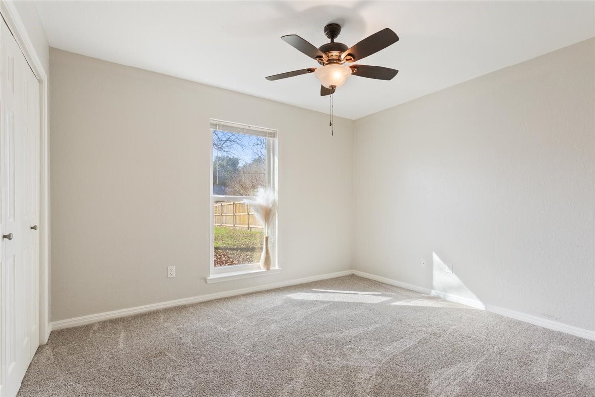 327 E Chapman Road Hewitt TX 76643