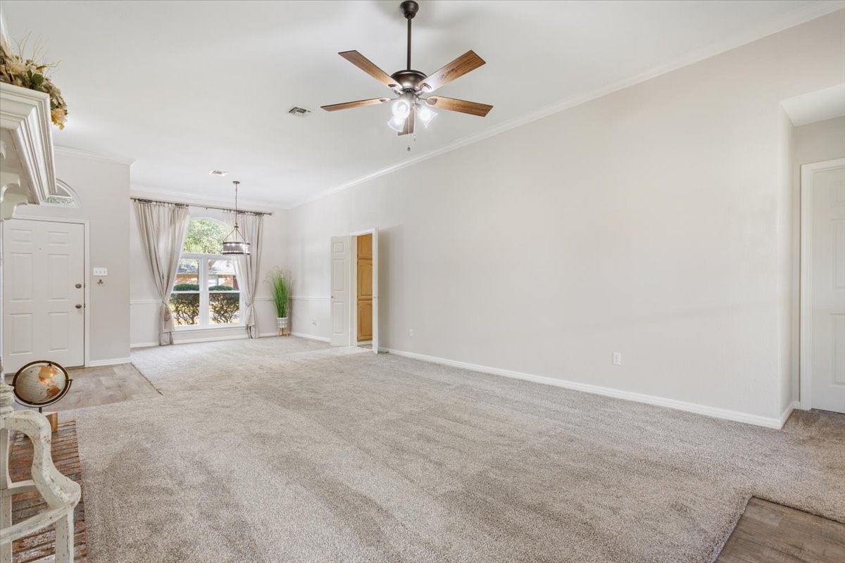 327 E Chapman Road Hewitt TX 76643