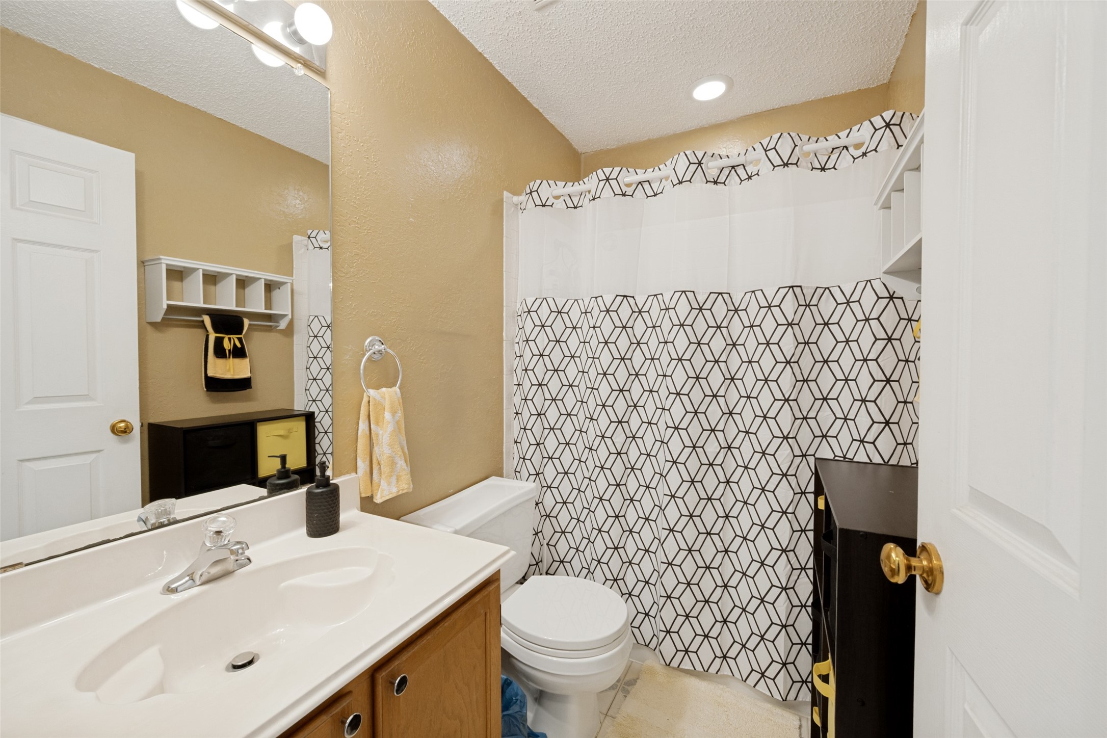 5651 Centeridge Drive Dallas TX 75249