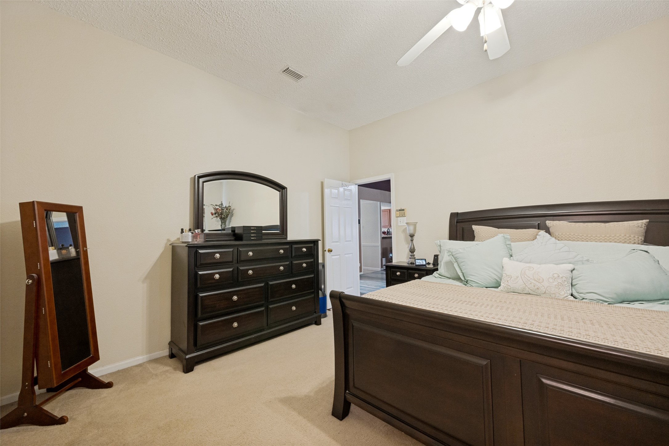 5651 Centeridge Drive Dallas TX 75249