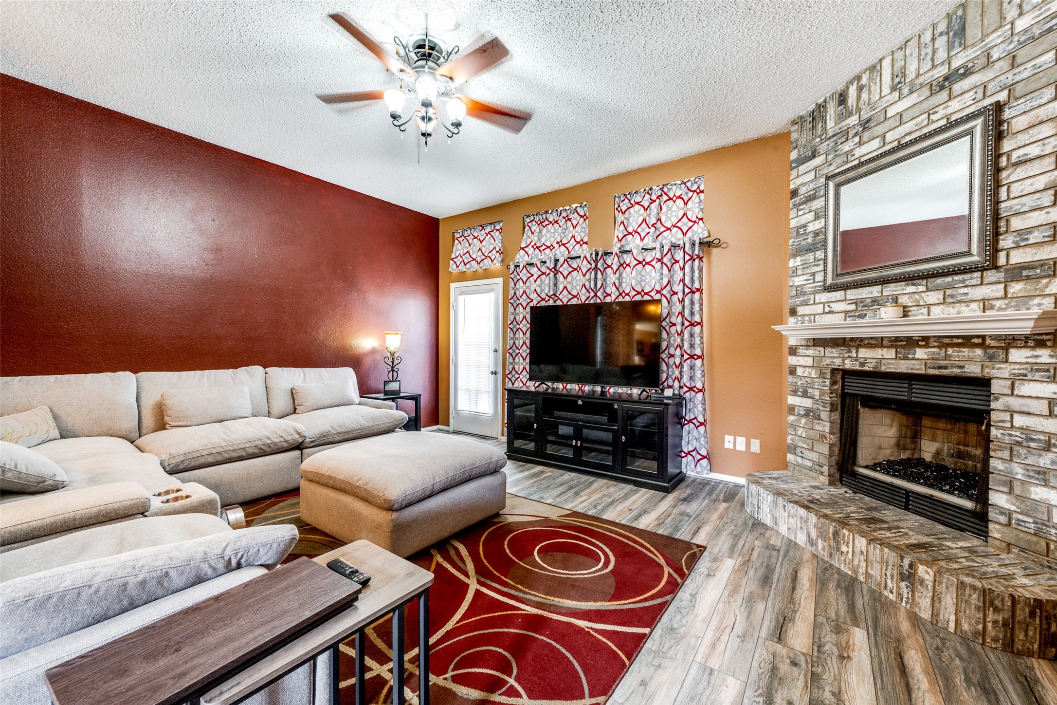 5651 Centeridge Drive Dallas TX 75249