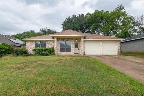 2409 Redbrook Court Arlington TX 76014