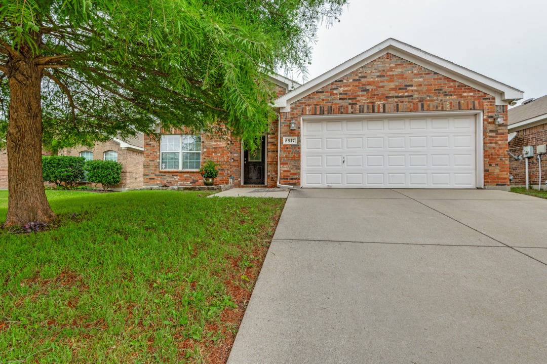 8917 Weller Lane Fort Worth TX 76244