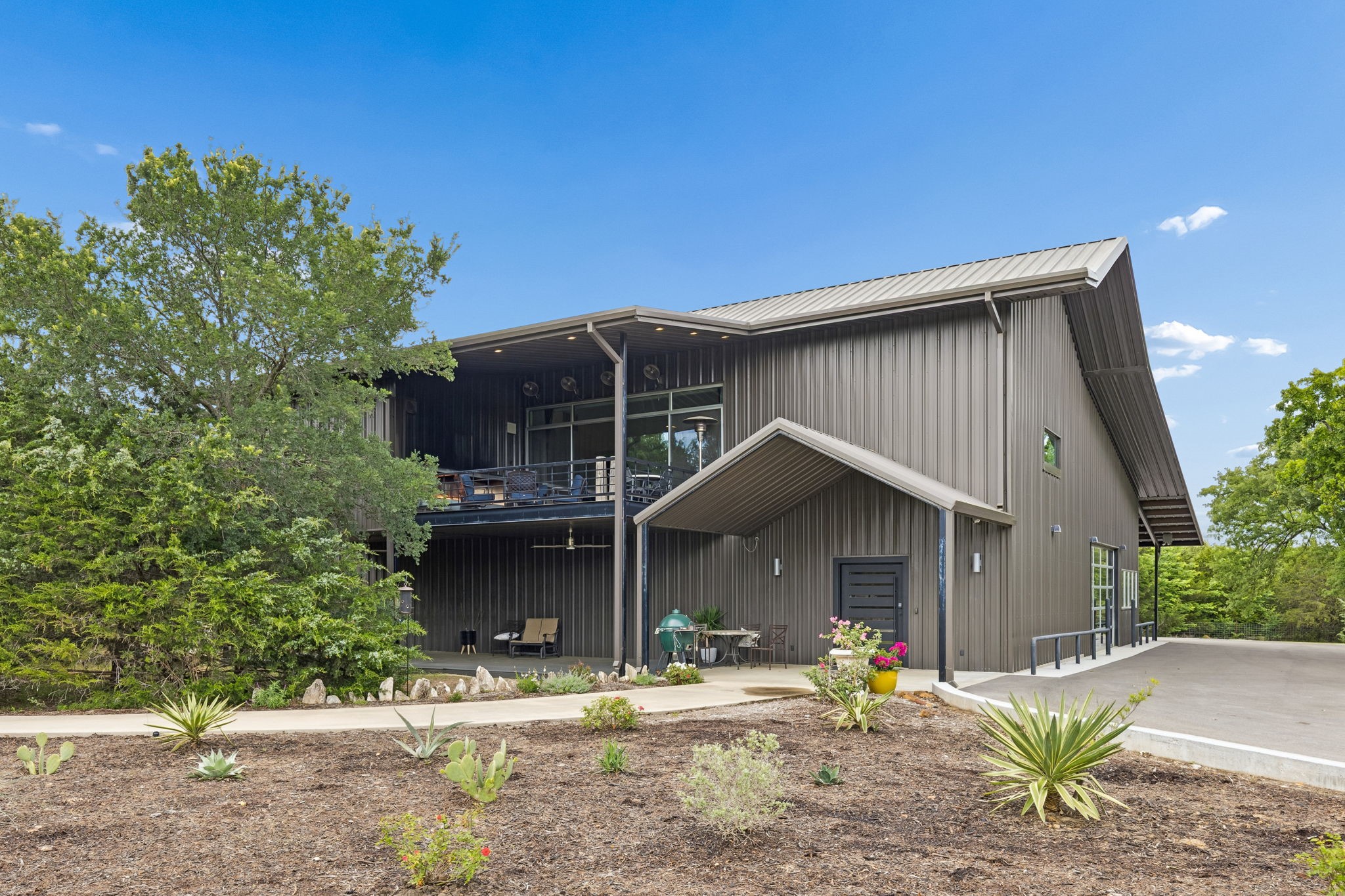 1306 Morrow Road Valley View TX 76272