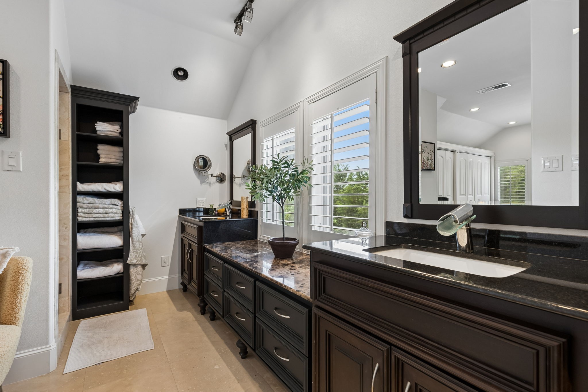 1306 Morrow Road Valley View TX 76272
