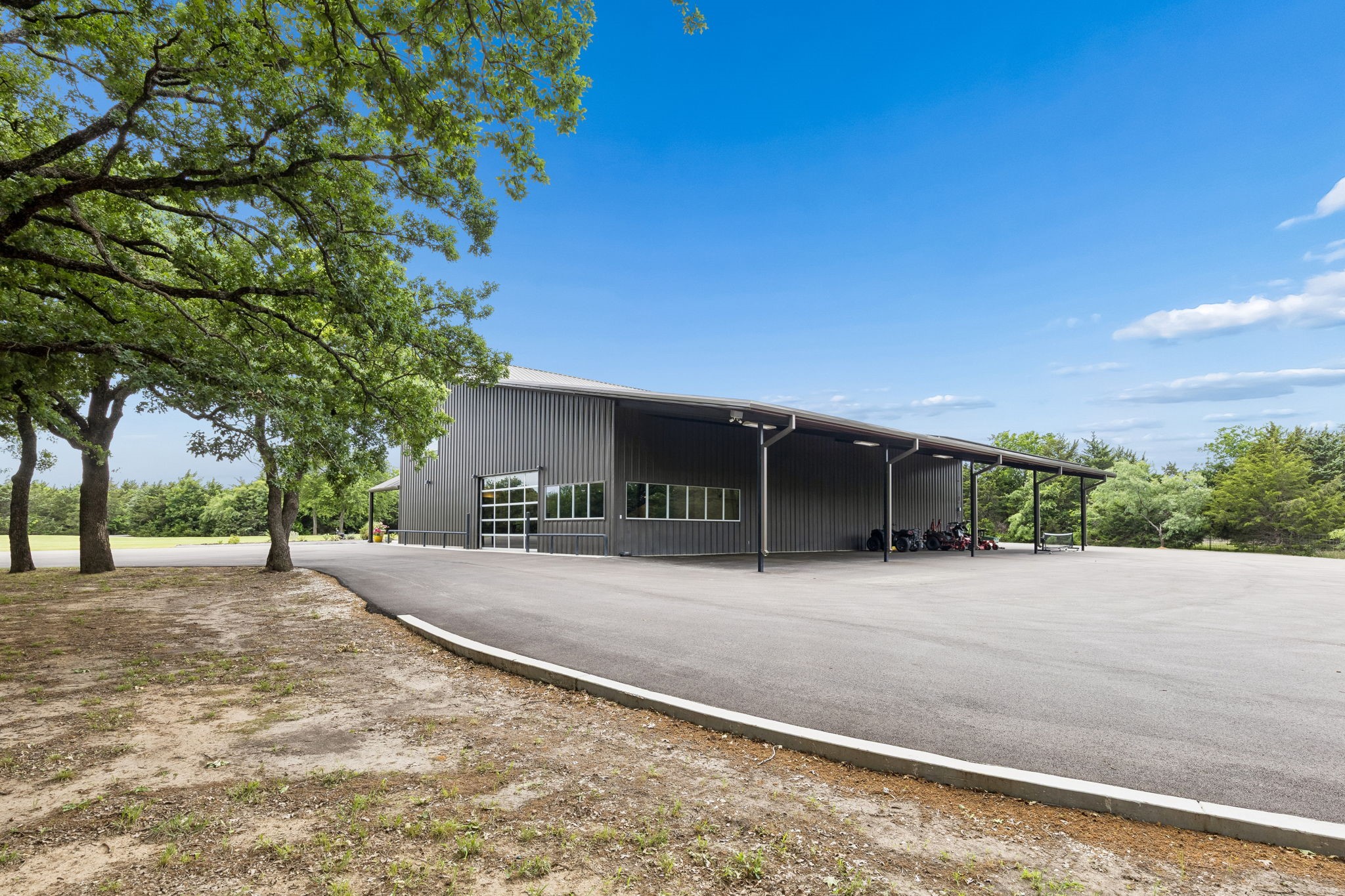 1306 Morrow Road Valley View TX 76272