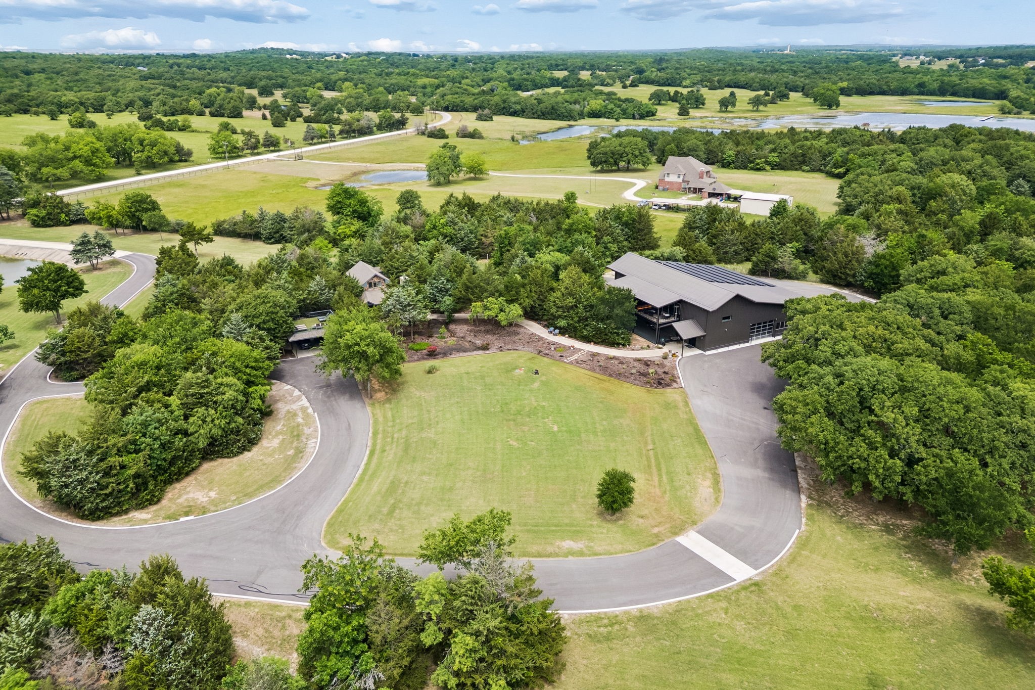 1306 Morrow Road Valley View TX 76272