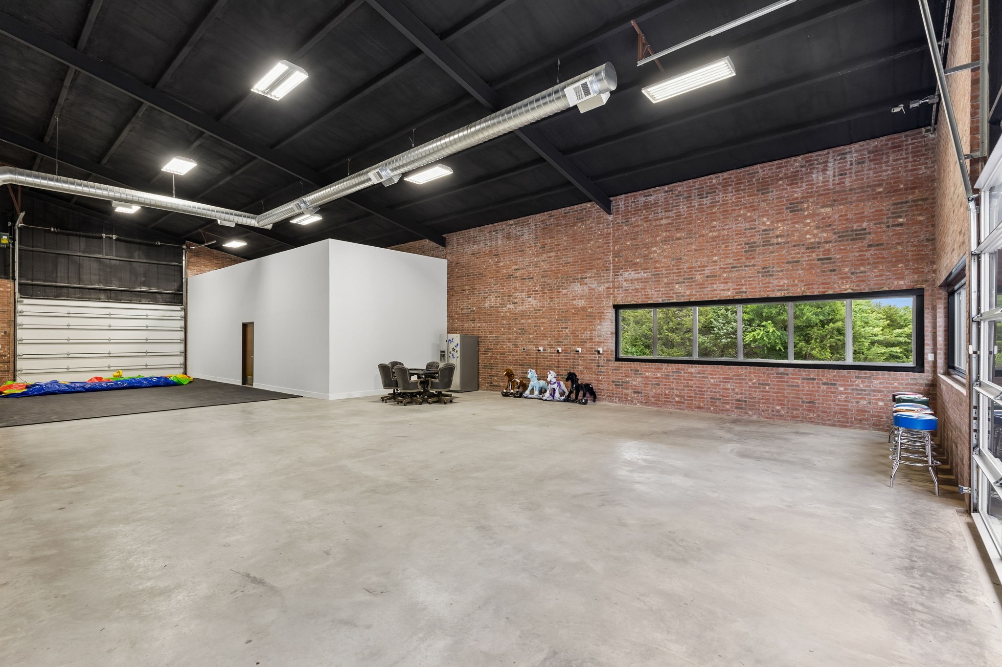 1306 Morrow Road Valley View TX 76272