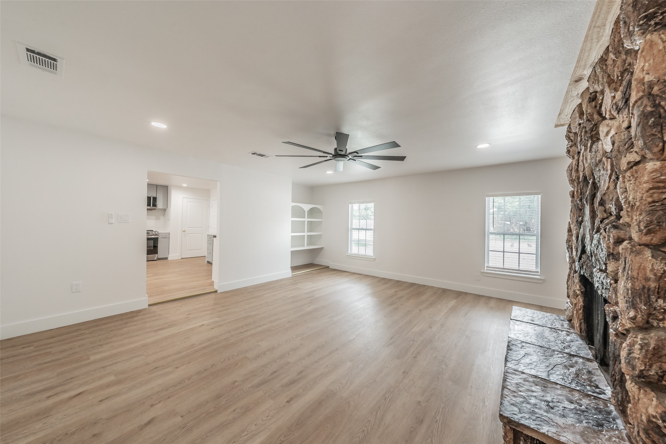 6532 Moonglow Lane Watauga TX 76148