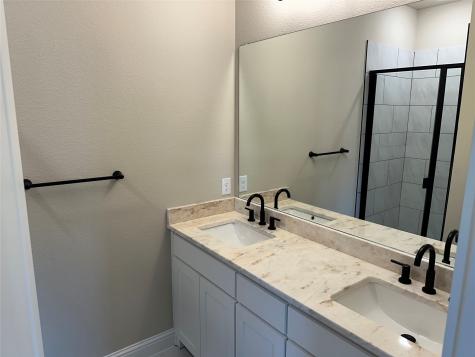 1802 Cumberland Drive Garland TX 75040