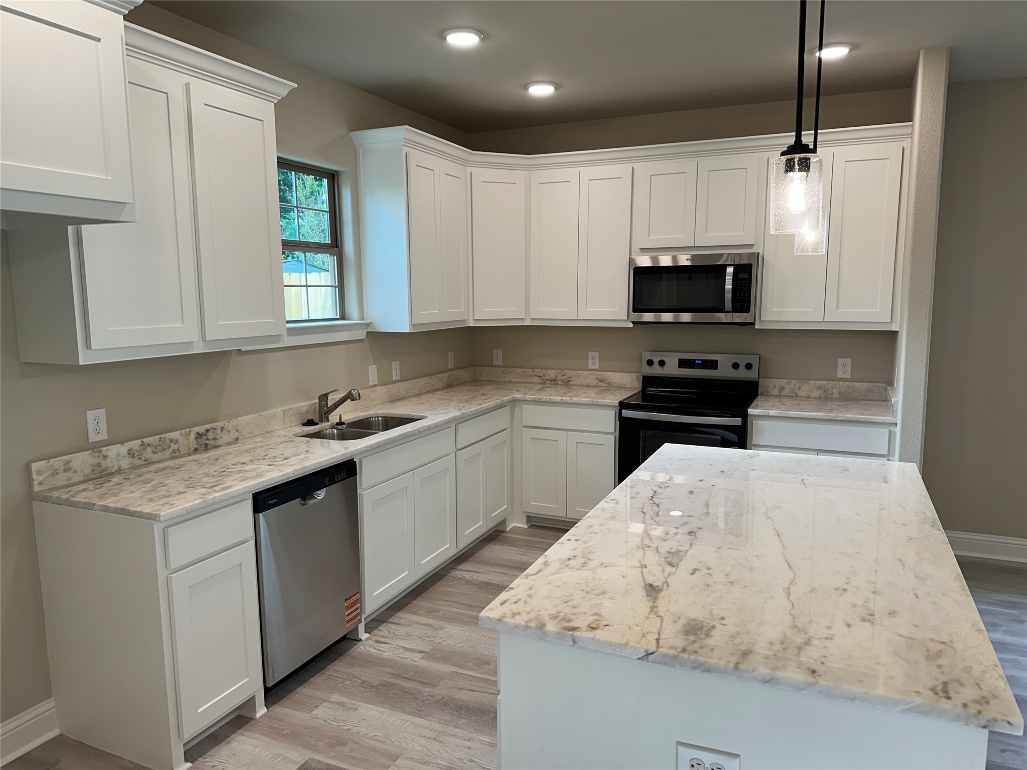 1802 Cumberland Drive Garland TX 75040