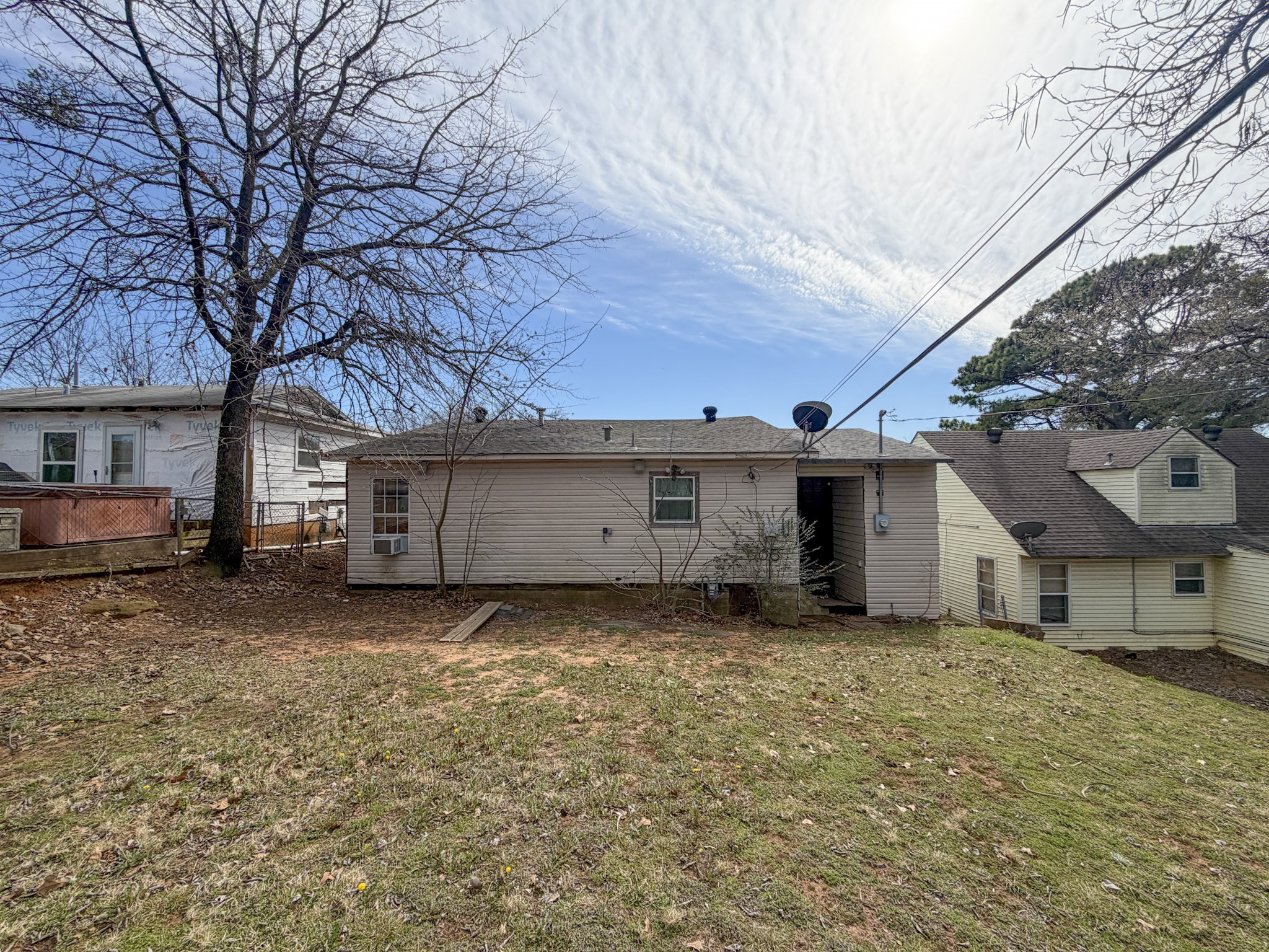 1213 W Morgan Street Denison TX 75020