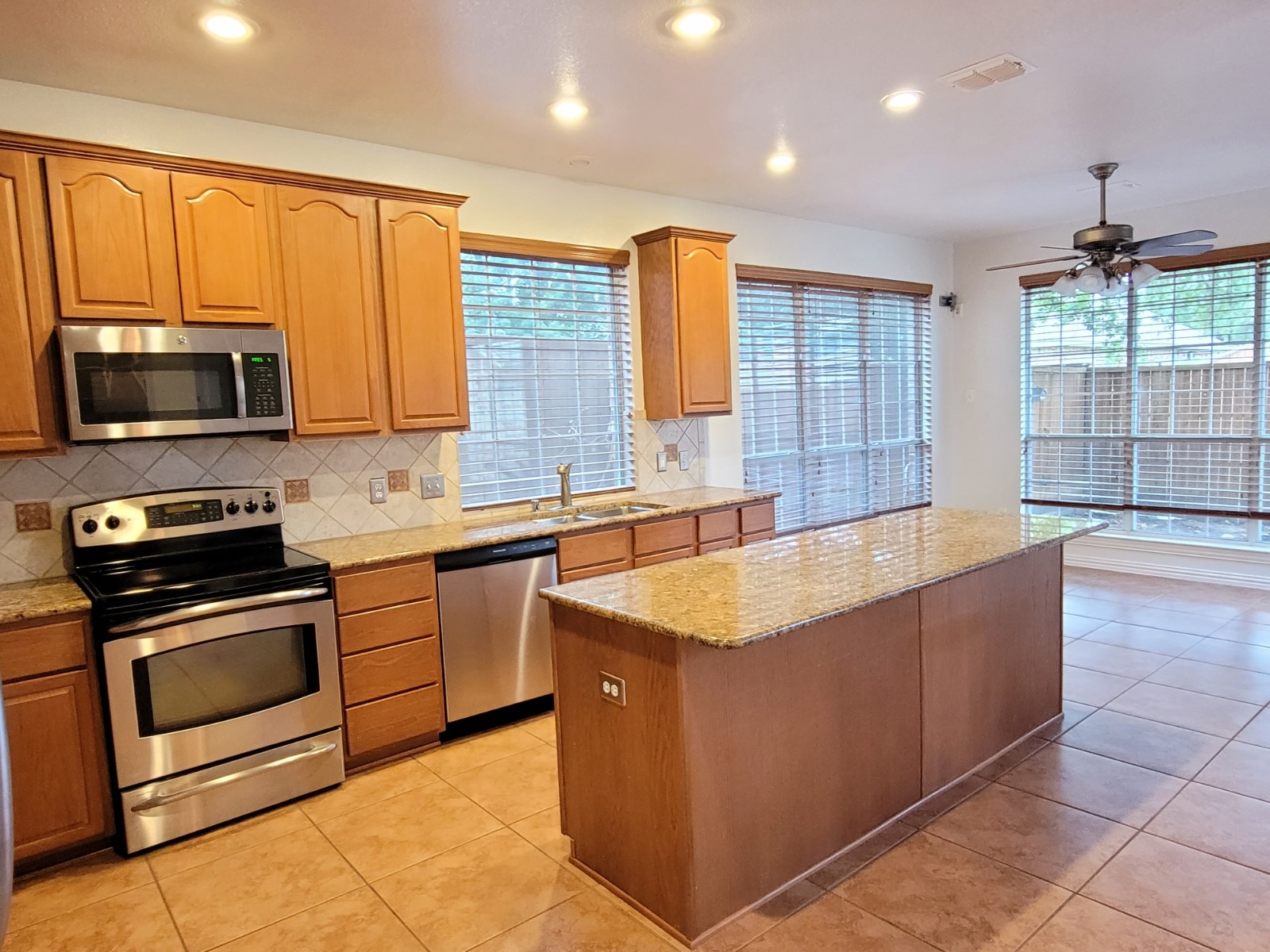 7513 Kallan Drive Rowlett TX 75089