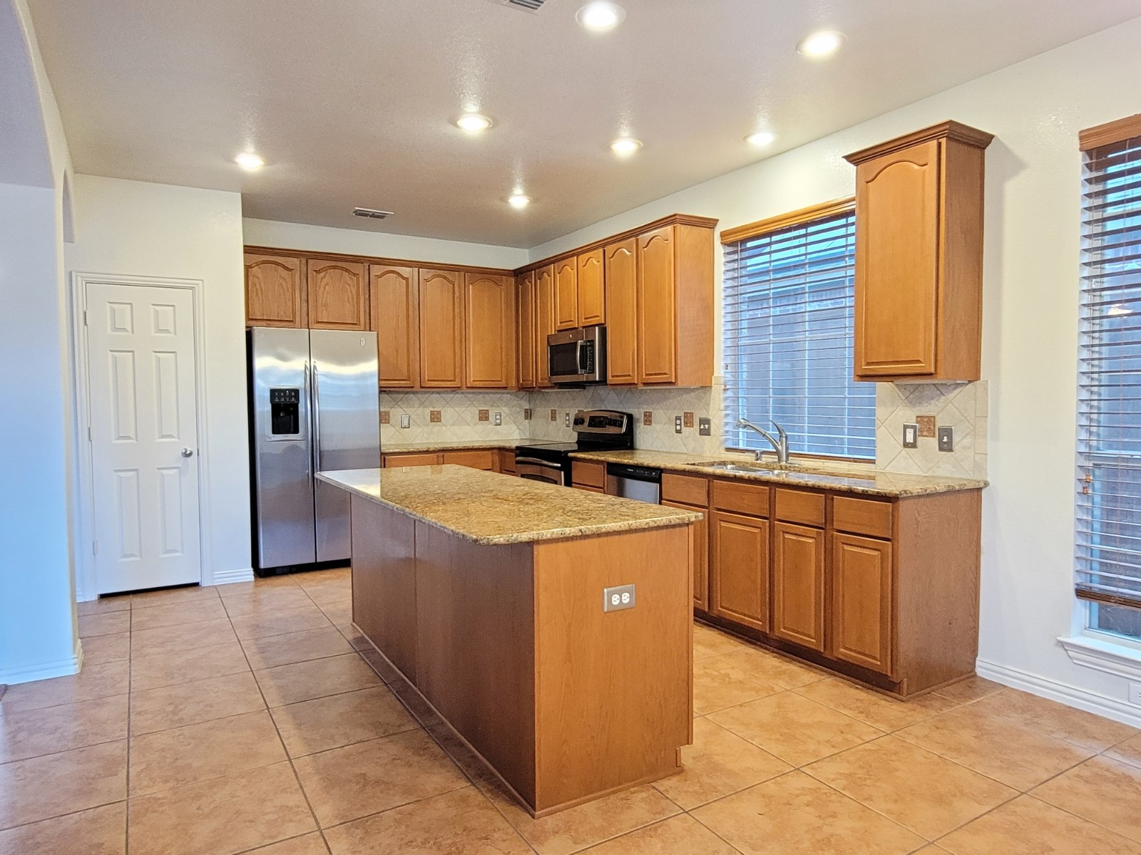7513 Kallan Drive Rowlett TX 75089