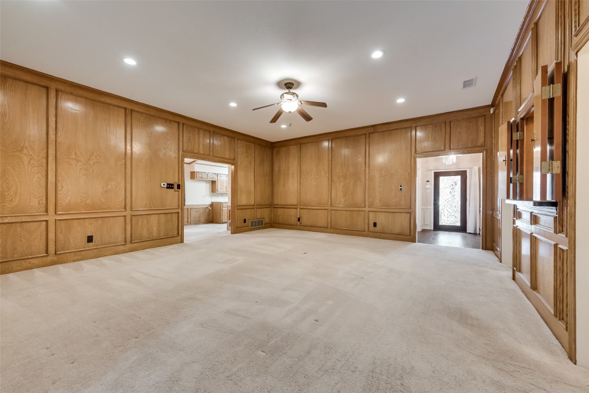 6918 Woodland Drive Dallas TX 75225