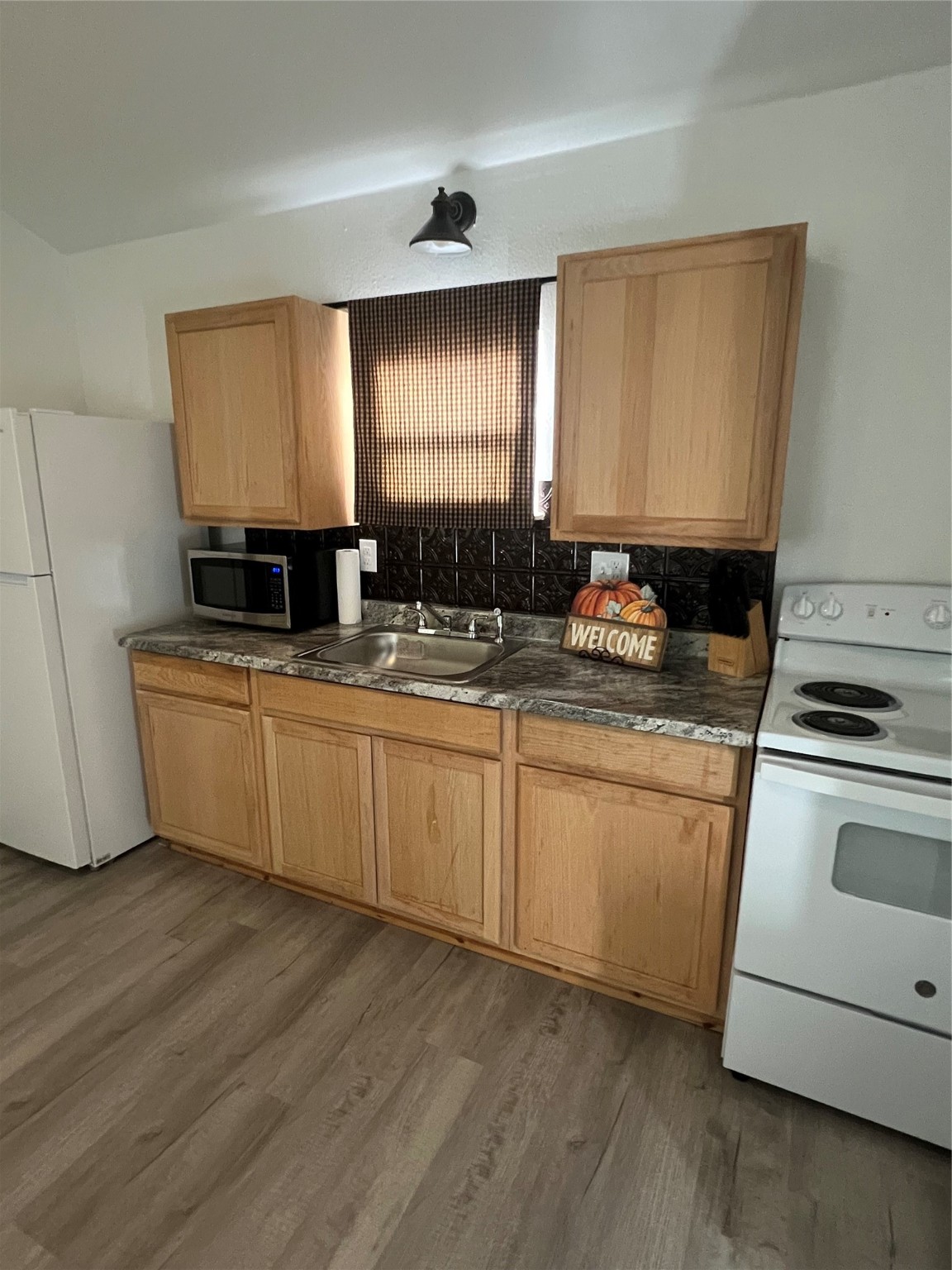 414 Cowan Street Bowie TX 76230